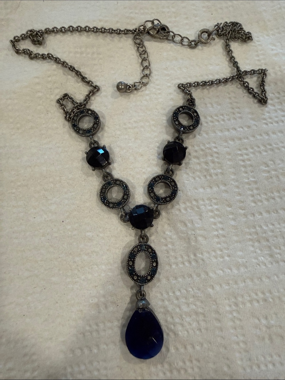 Vintage Necklace with Deep Blue Teardrop Pendant